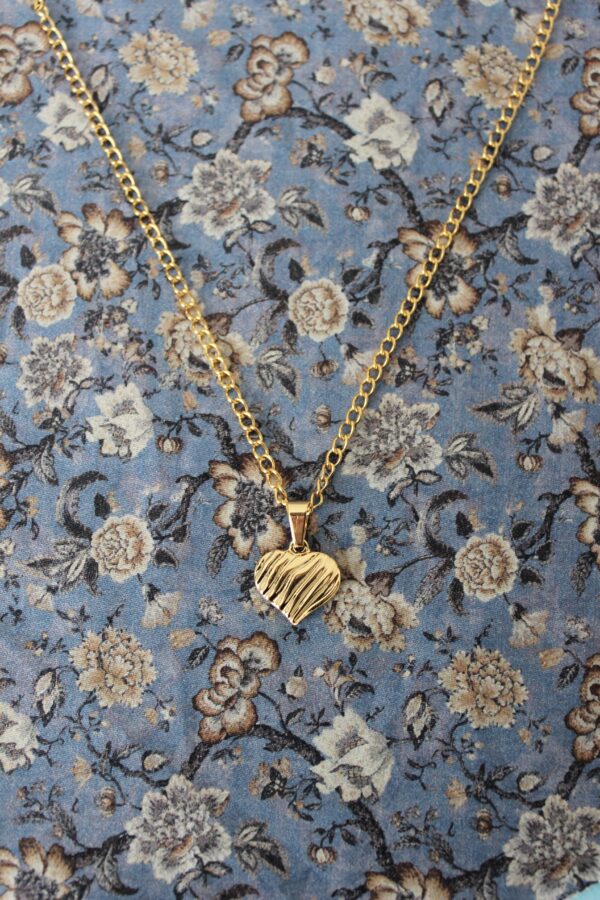 Swirl Heart Pendant
